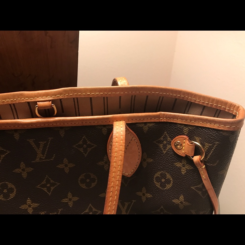 Handbag